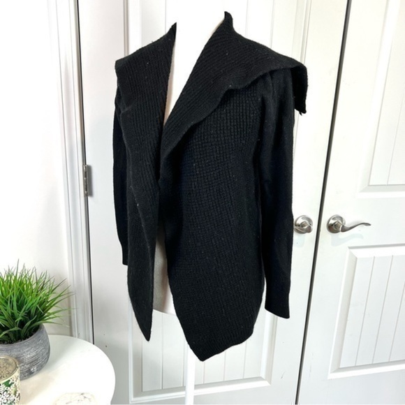 Willi Smith cardigan sweater womens size medium black merino wool open front - Picture 1 of 6